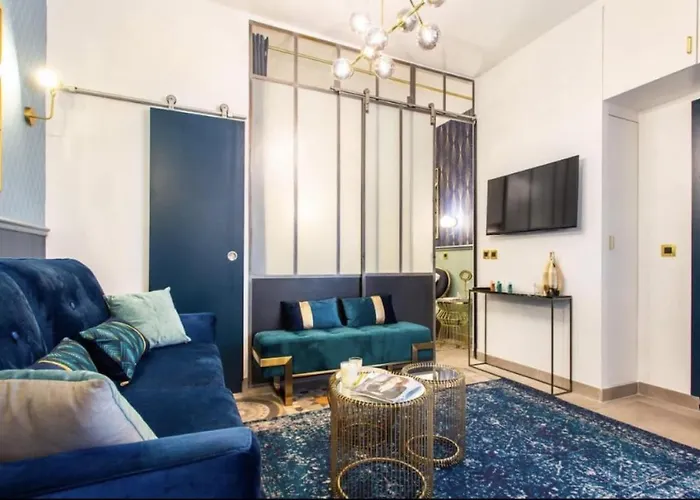 Charming 2br # Grands Boulevards Париж
