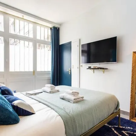 2br#grands Boulevards#paris10#6pers#ac